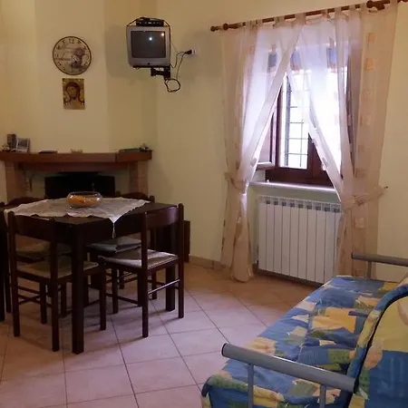 Agriturismo Castelfranco 컨트리하우스 노르시아